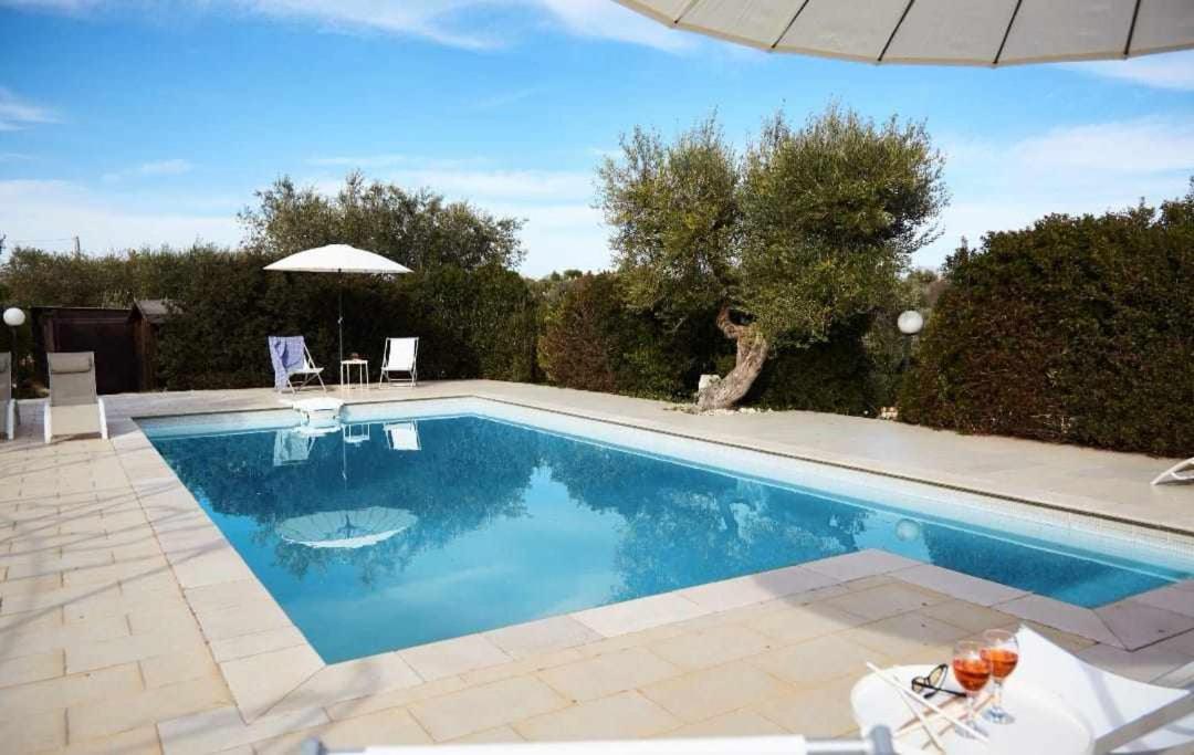 Trulli Azzalema With Exclusive Pool Villa Brindisi Luaran gambar