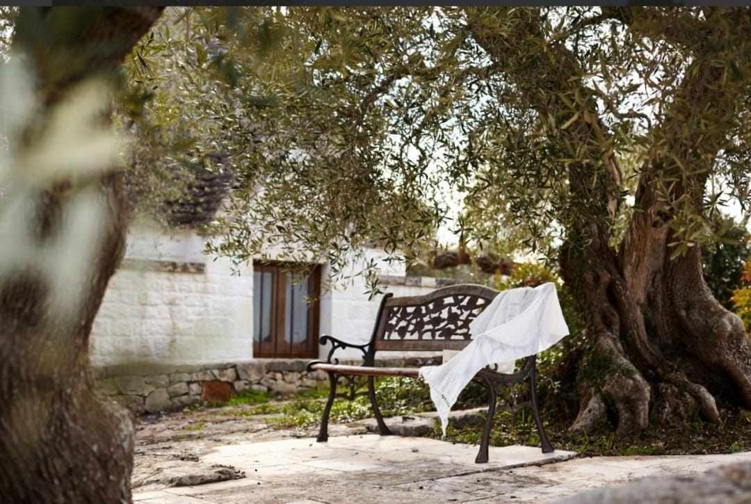 Trulli Azzalema With Exclusive Pool Villa Brindisi Luaran gambar
